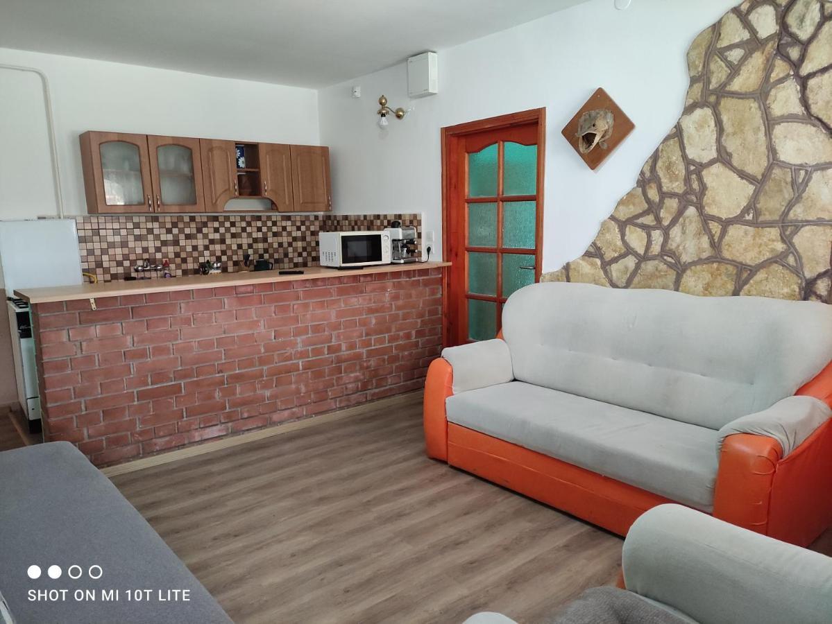 Rakoczi Vendeghaz Apartment Poroszlo Luaran gambar
