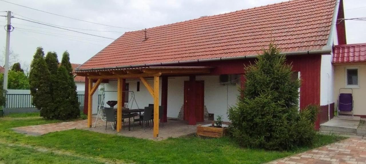 Rakoczi Vendeghaz Apartment Poroszlo Luaran gambar