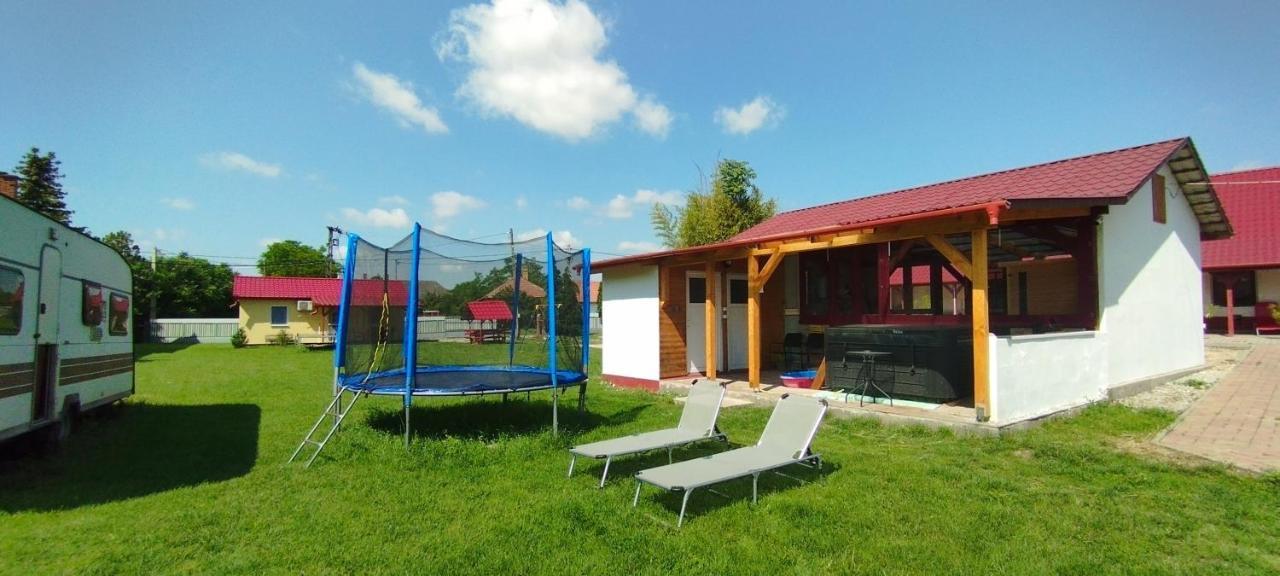 Rakoczi Vendeghaz Apartment Poroszlo Luaran gambar