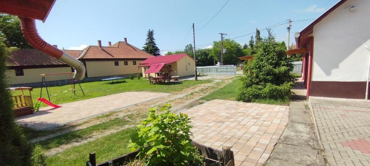 Rakoczi Vendeghaz Apartment Poroszlo Luaran gambar